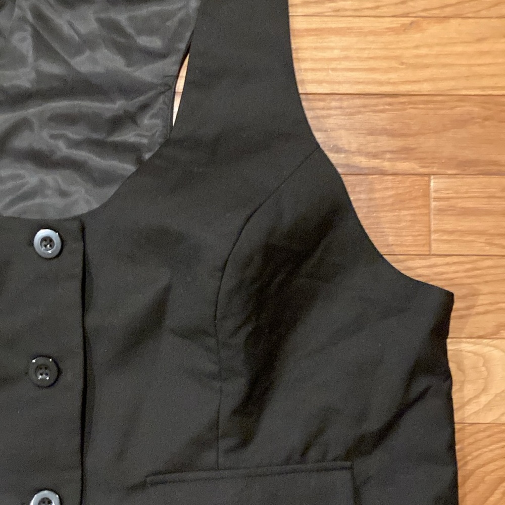 Kancy Kole NWOT woman’s vest - Picture 2 of 7